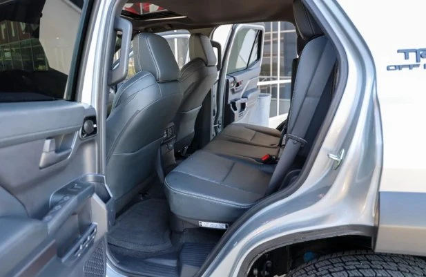 2026 Toyota 4Runner 6th Gen - Image 11 of 12