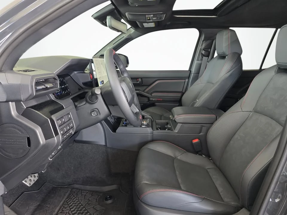 2026 Toyota 4Runner 6th Gen - Image 15 of 20
