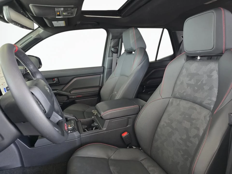 2026 Toyota 4Runner 6th Gen - Image 16 of 20