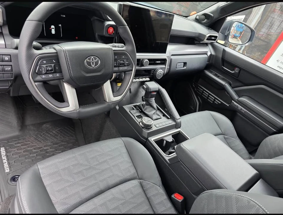2026 Toyota 4Runner 6th Gen - Image 3 of 5