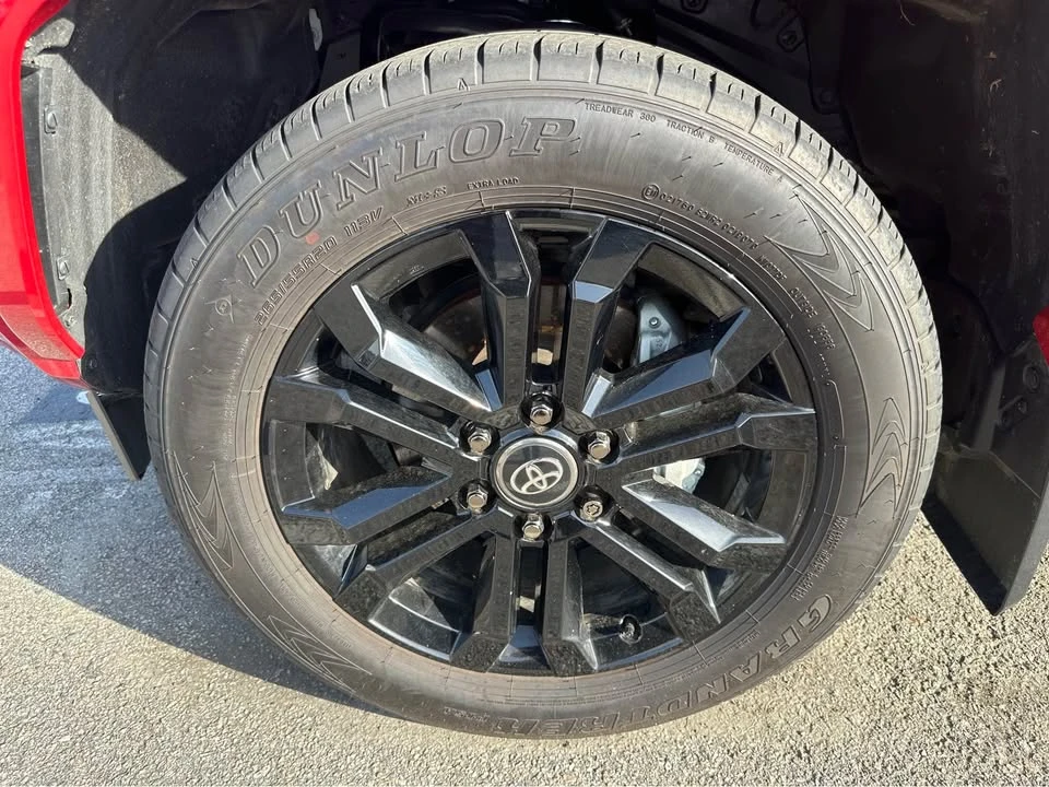 2026 Toyota 4Runner 6th Gen - Image 3 of 5