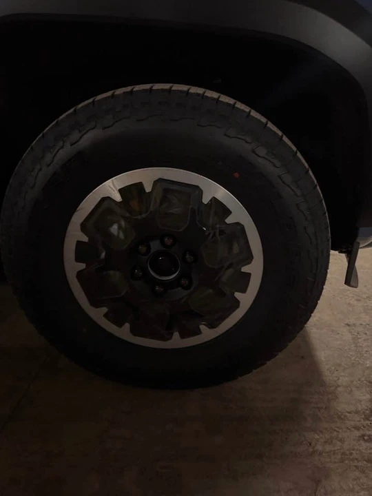 2026 Toyota 4Runner 6th Gen - Image 4 of 12