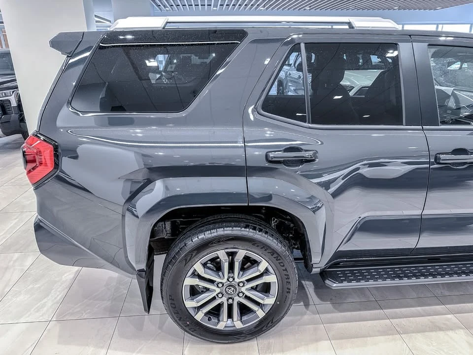 2026 Toyota 4Runner 6th Gen - Image 5 of 19