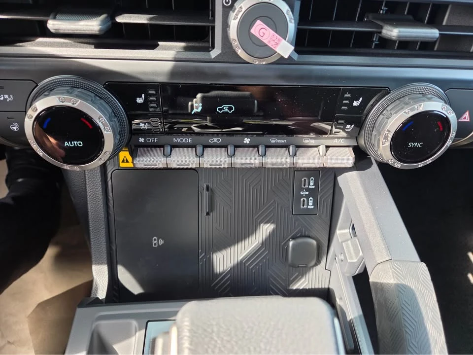 2026 Toyota 4Runner 6th Gen - Image 8 of 13
