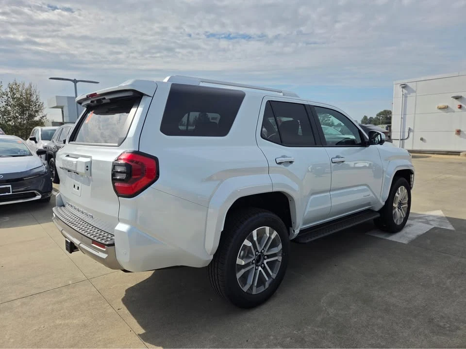 2026 Toyota 4Runner 6th Gen - Image 4 of 13