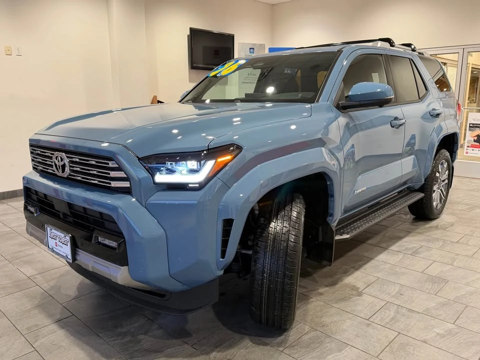 2026 Toyota 4Runner 6th Gen - Image 3 of 20