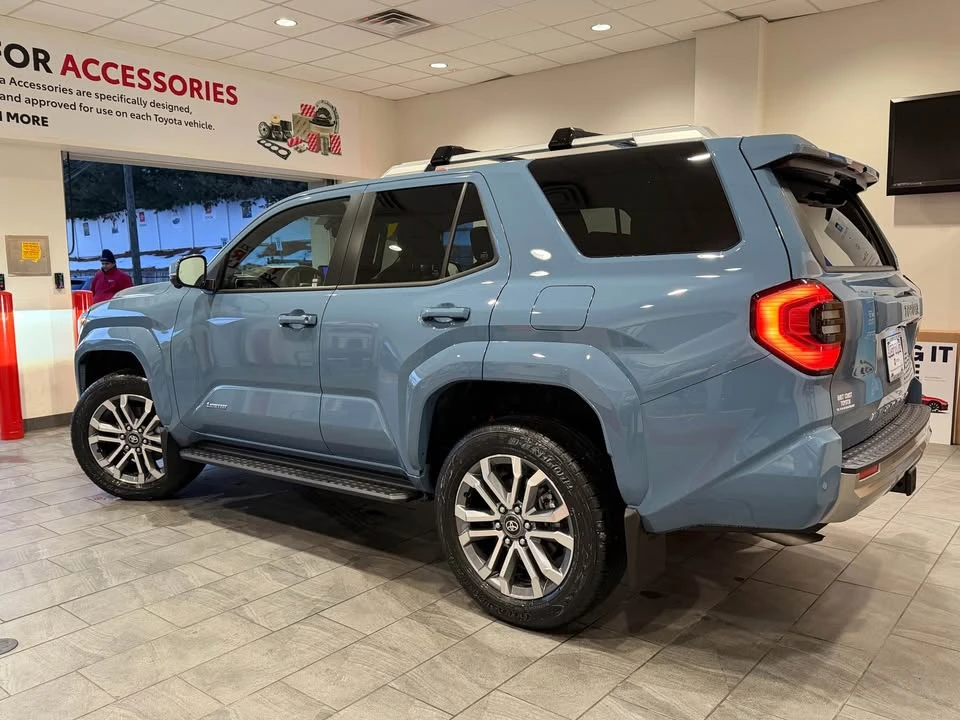 2026 Toyota 4Runner 6th Gen - Image 4 of 20