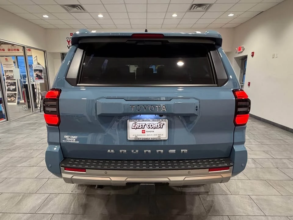 2026 Toyota 4Runner 6th Gen - Image 5 of 20