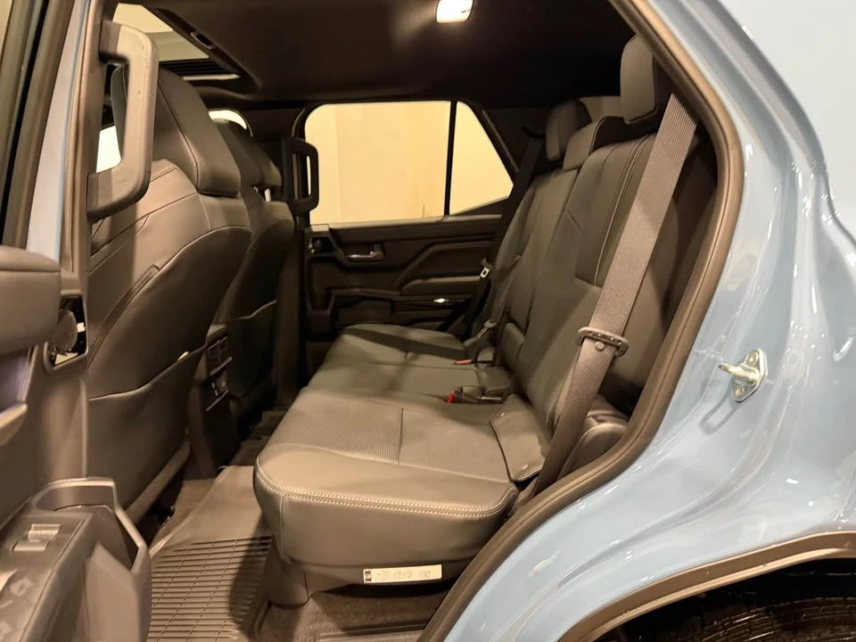 2026 Toyota 4Runner 6th Gen - Image 15 of 20