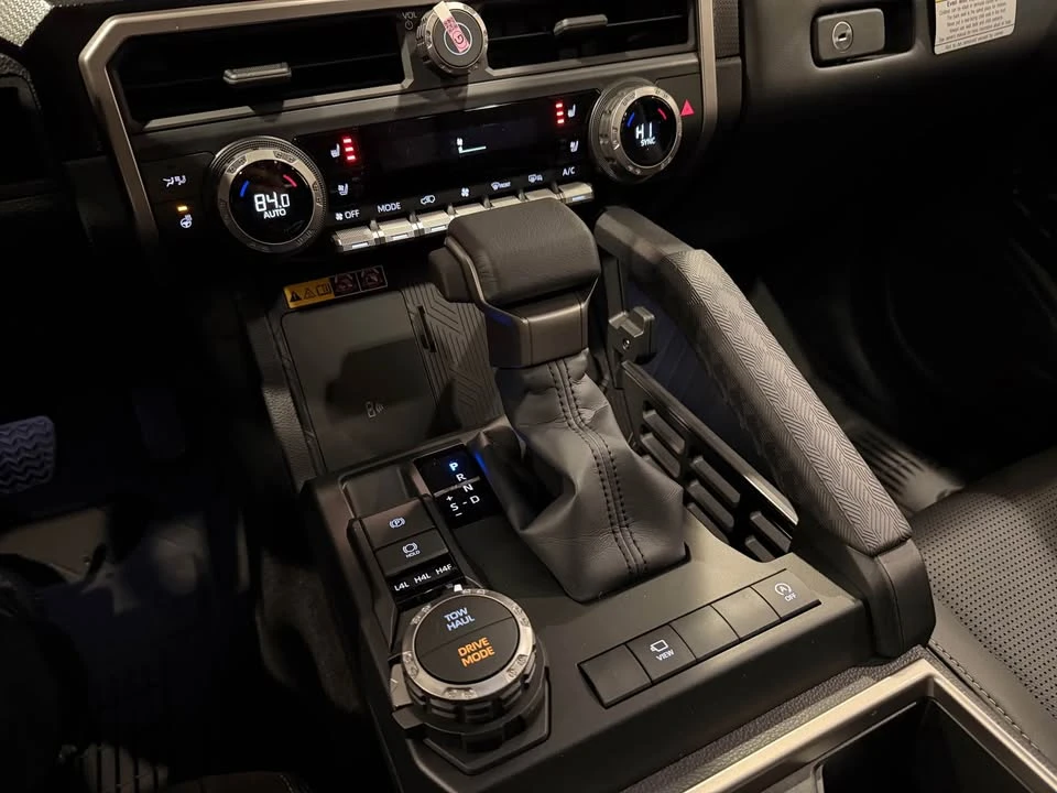 2026 Toyota 4Runner 6th Gen - Image 12 of 20