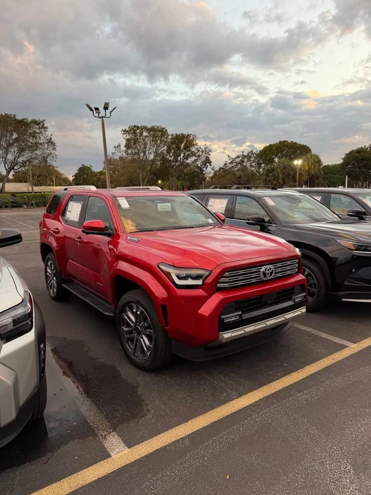 2026 Toyota 4Runner 6th Gen - Image 2 of 7