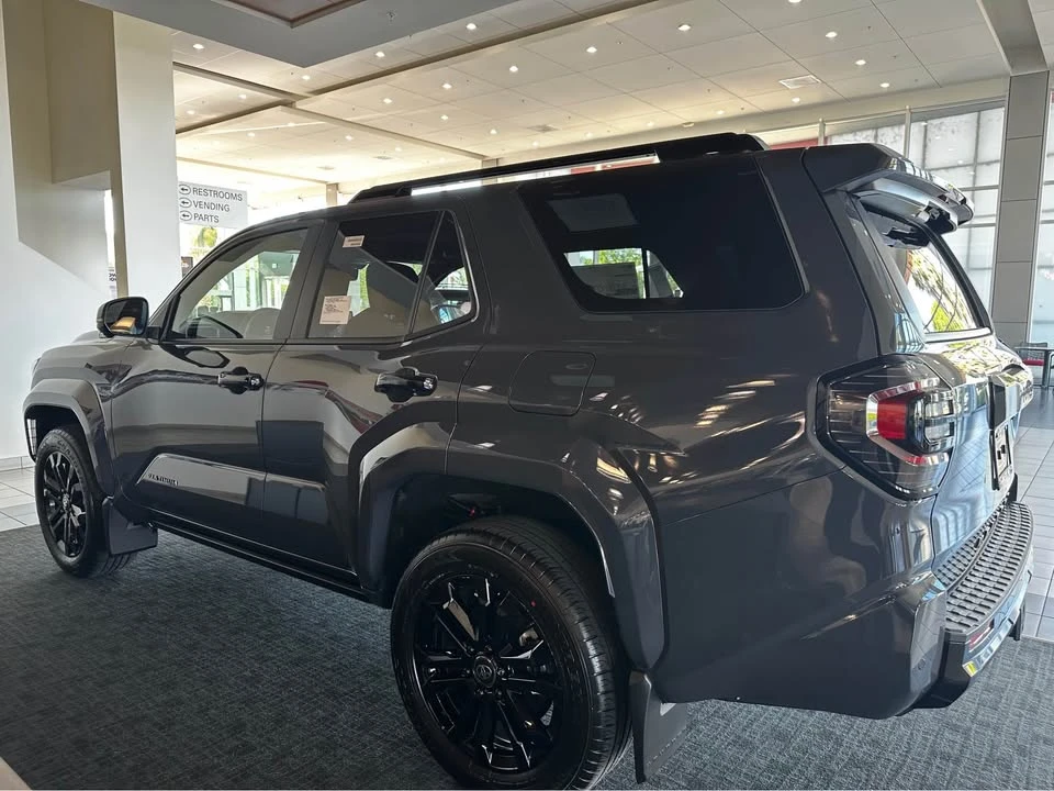 2026 Toyota 4Runner 6th Gen - Image 3 of 5
