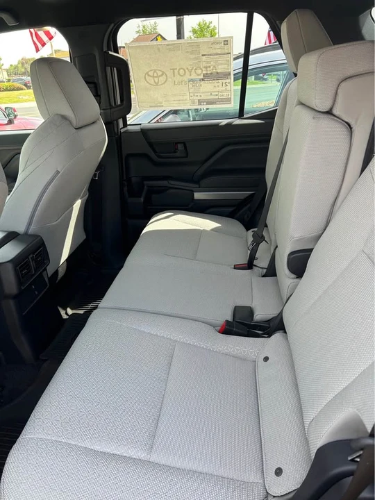 2026 Toyota 4Runner 6th Gen - Image 5 of 6