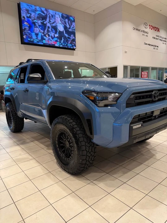 2026 Toyota 4Runner 6th Gen - Image 3 of 3