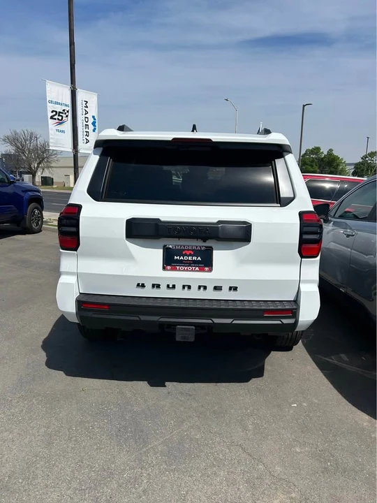 2026 Toyota 4Runner 6th Gen - Image 4 of 6
