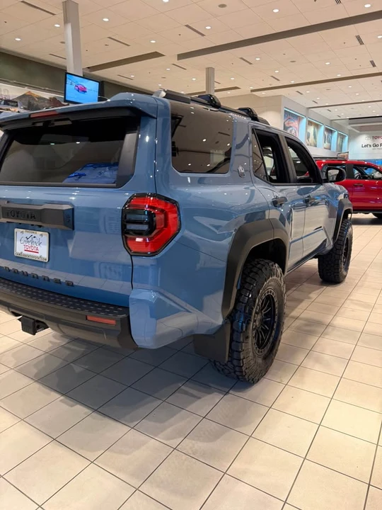 2026 Toyota 4Runner 6th Gen - Image 2 of 3