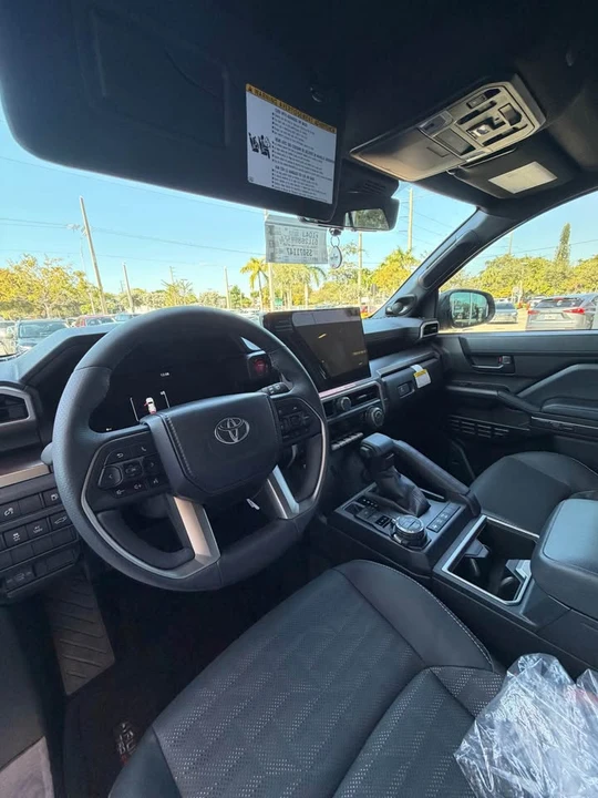 2026 Toyota 4Runner 6th Gen - Image 5 of 6
