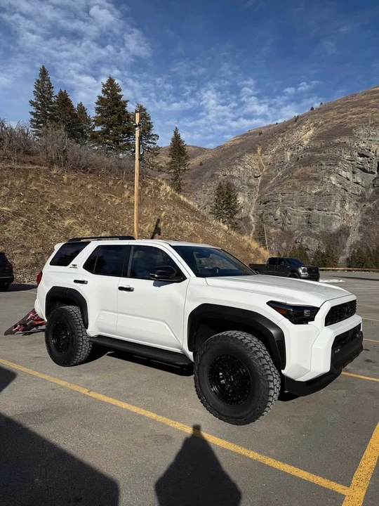 2026 Toyota 4Runner 6th Gen - Image 12 of 13