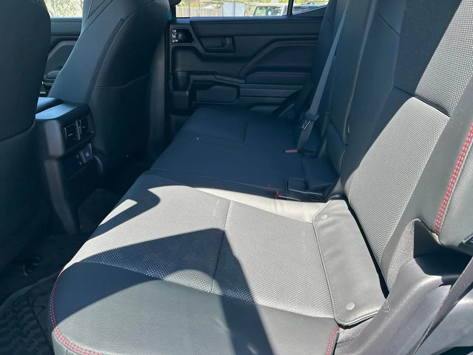2026 Toyota 4Runner 6th Gen - Image 10 of 17