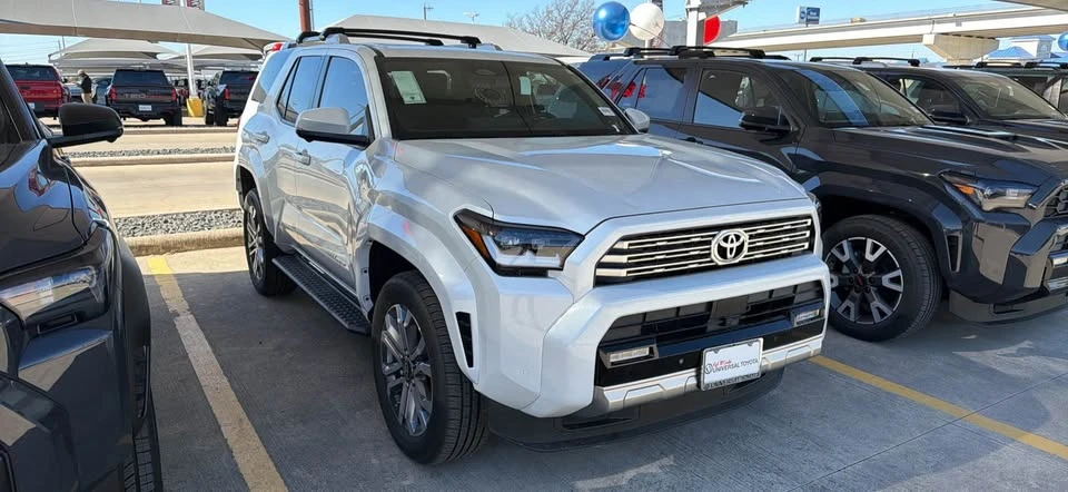 2026 Toyota 4Runner 6th Gen - Image 3 of 10