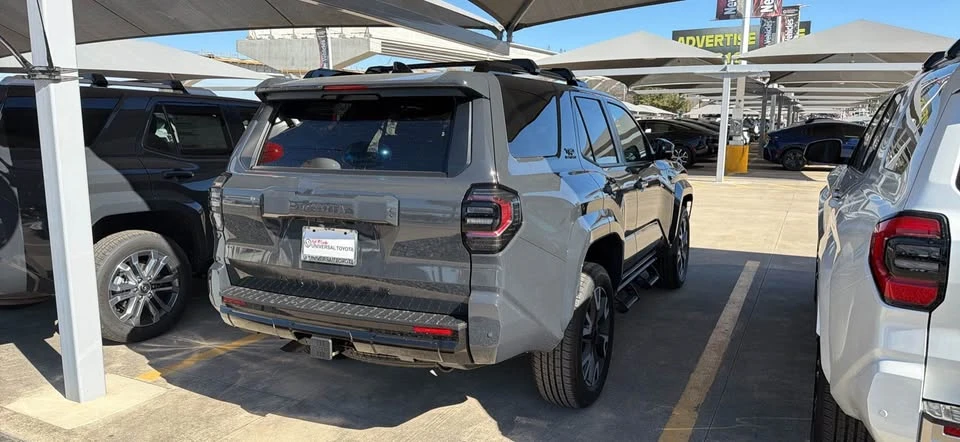 2026 Toyota 4Runner 6th Gen - Image 5 of 10
