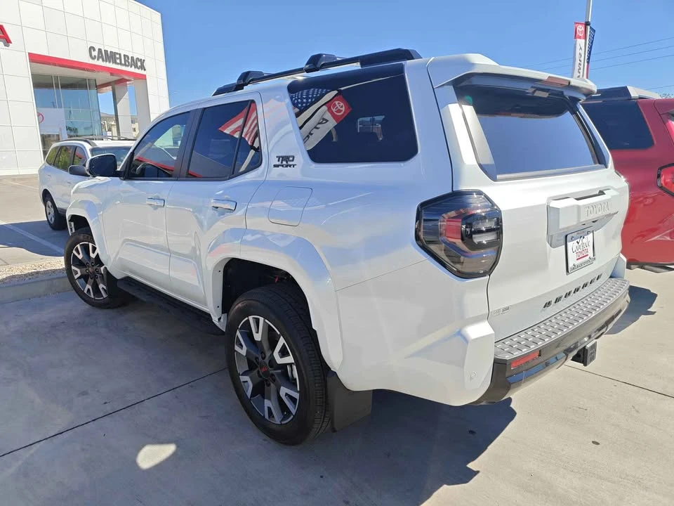 2026 Toyota 4Runner 6th Gen - Image 2 of 10