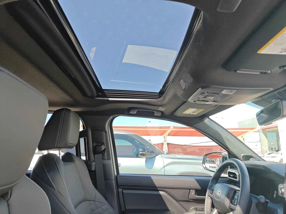 2026 Toyota 4Runner 6th Gen - Image 4 of 10