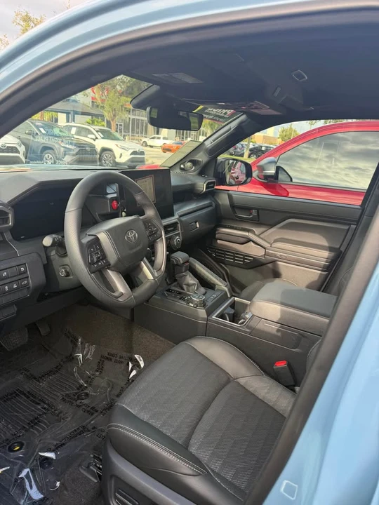 2026 Toyota 4Runner 6th Gen - Image 4 of 9