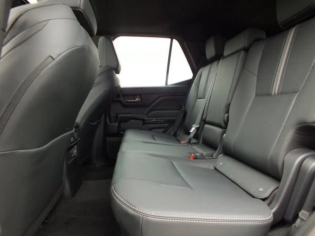 2026 Toyota 4Runner 6th Gen - Image 14 of 15