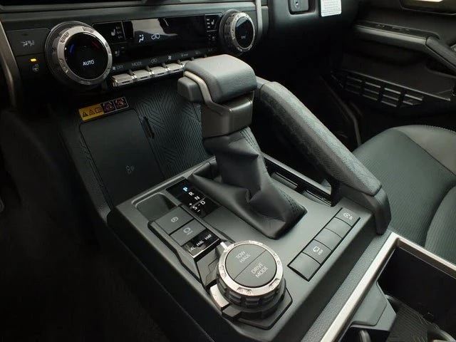 2026 Toyota 4Runner 6th Gen - Image 13 of 15
