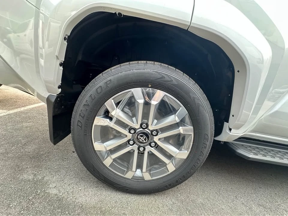 2026 Toyota 4Runner 6th Gen - Image 5 of 7
