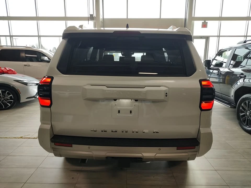 2026 Toyota 4Runner 6th Gen - Image 4 of 20