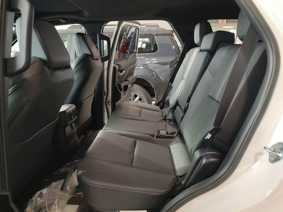 2026 Toyota 4Runner 6th Gen - Image 10 of 20