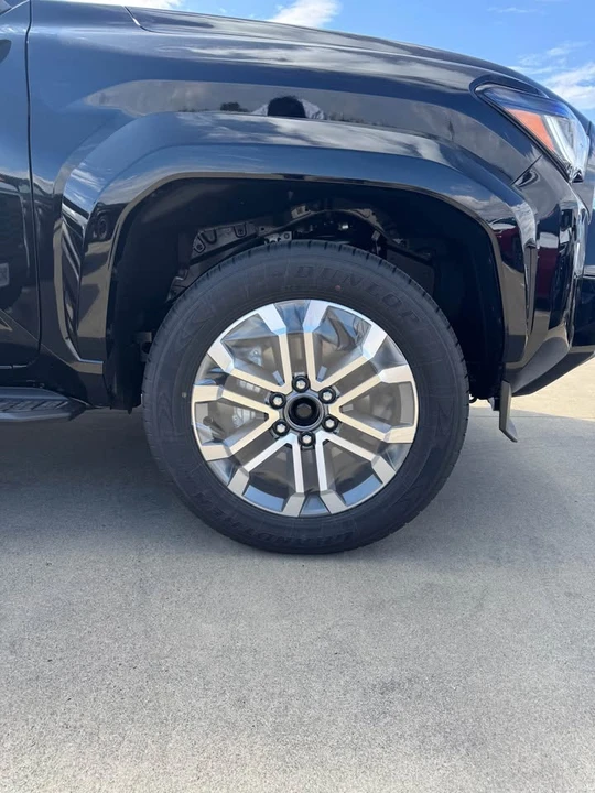 2026 Toyota 4Runner 6th Gen - Image 4 of 14