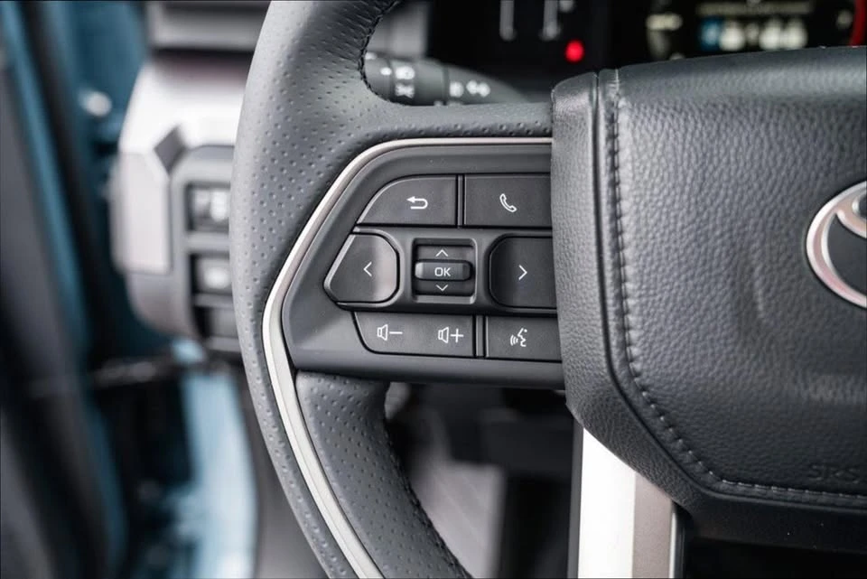 2026 Toyota 4Runner 6th Gen - Image 13 of 18