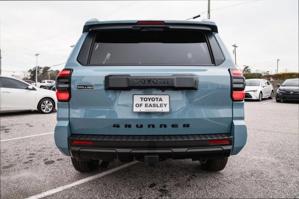 2026 Toyota 4Runner 6th Gen - Image 4 of 18