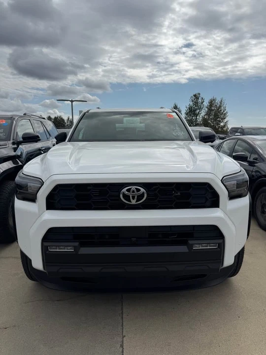 2026 Toyota 4Runner 6th Gen - Image 8 of 8