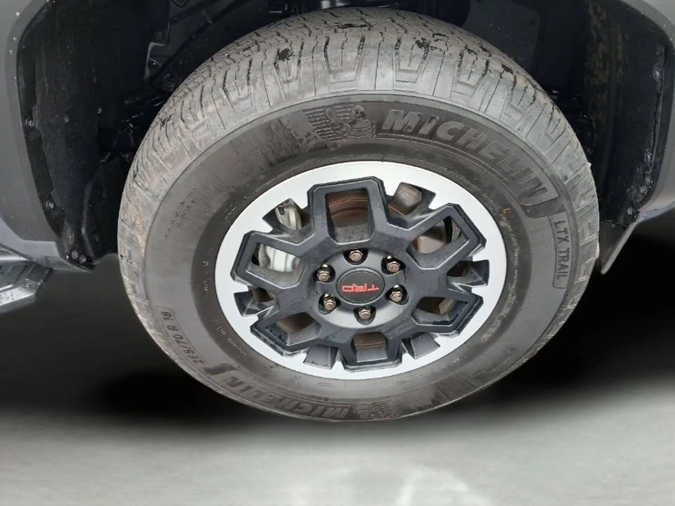 2026 Toyota 4Runner 6th Gen - Image 14 of 20