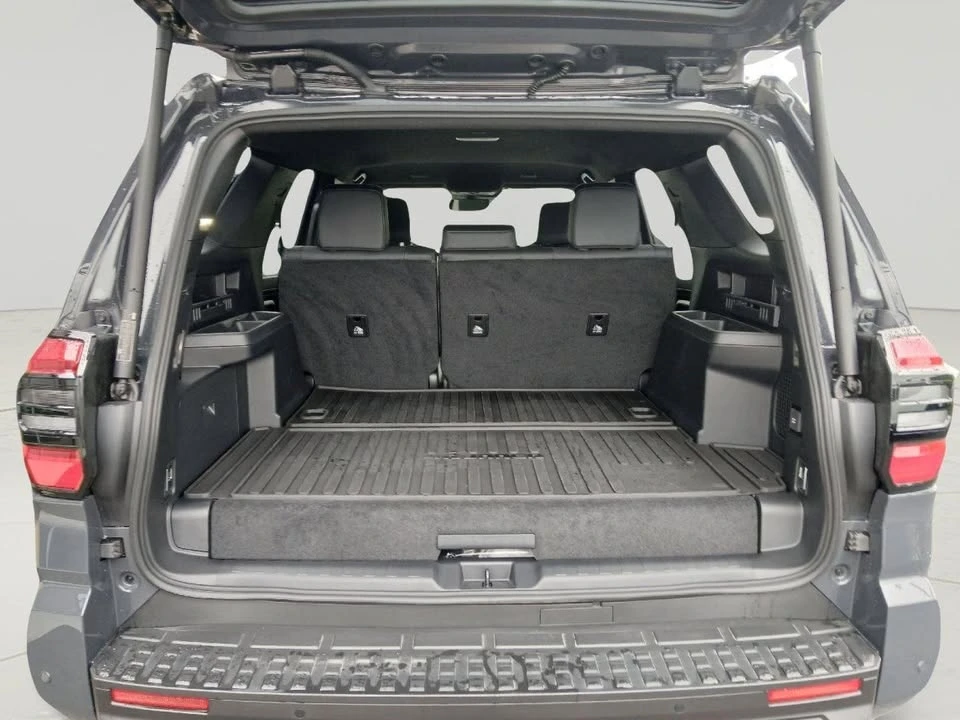 2026 Toyota 4Runner 6th Gen - Image 12 of 20
