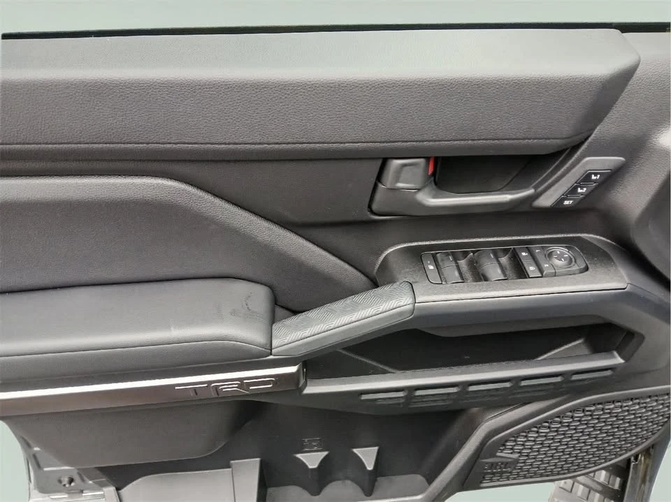 2026 Toyota 4Runner 6th Gen - Image 13 of 20