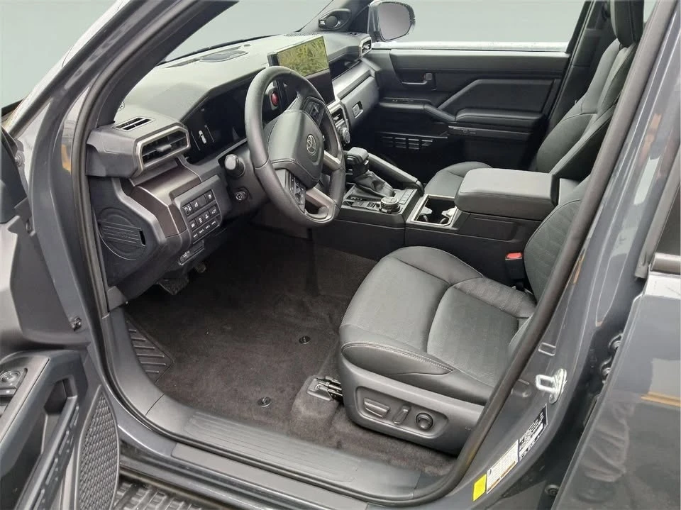 2026 Toyota 4Runner 6th Gen - Image 15 of 20
