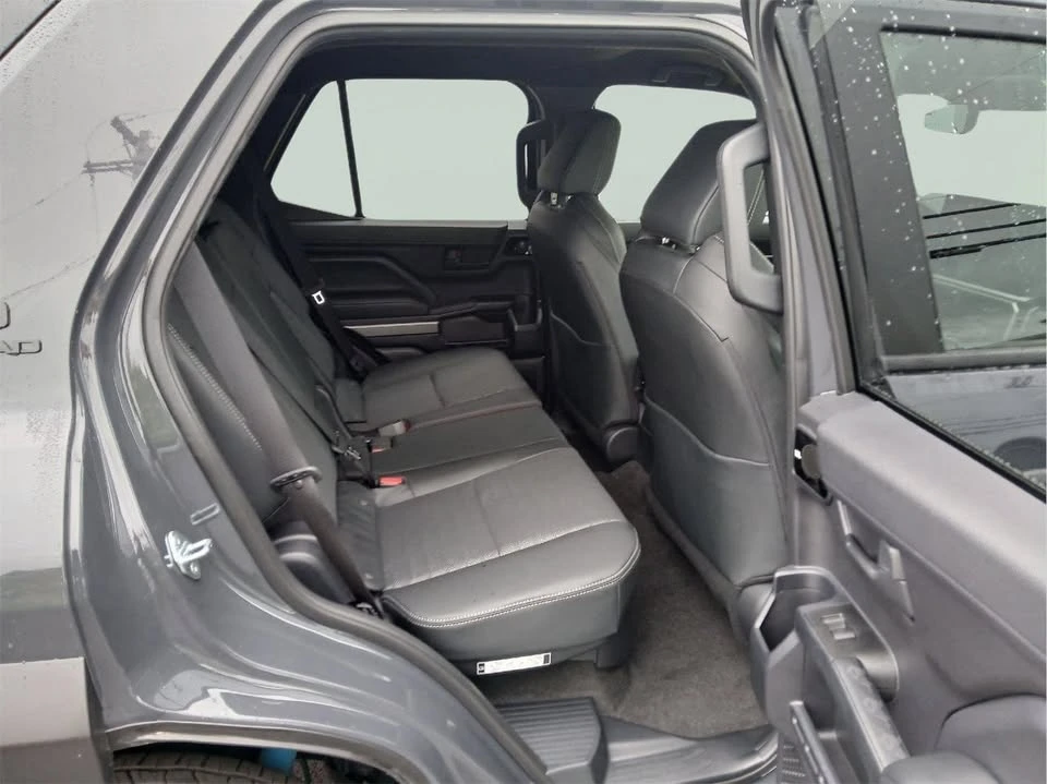 2026 Toyota 4Runner 6th Gen - Image 9 of 20