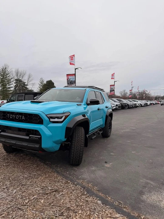 2026 Toyota 4Runner 6th Gen - Image 2 of 18