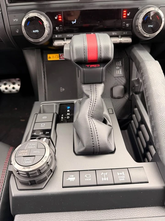 2026 Toyota 4Runner 6th Gen - Image 10 of 18