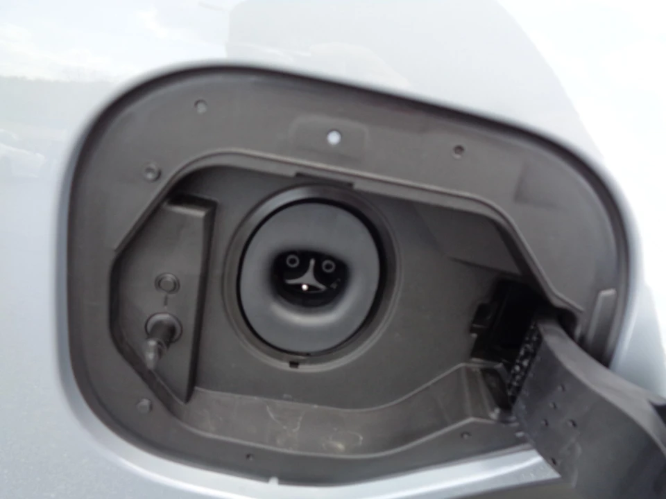2026 Toyota C-HR - Image 24 of 31