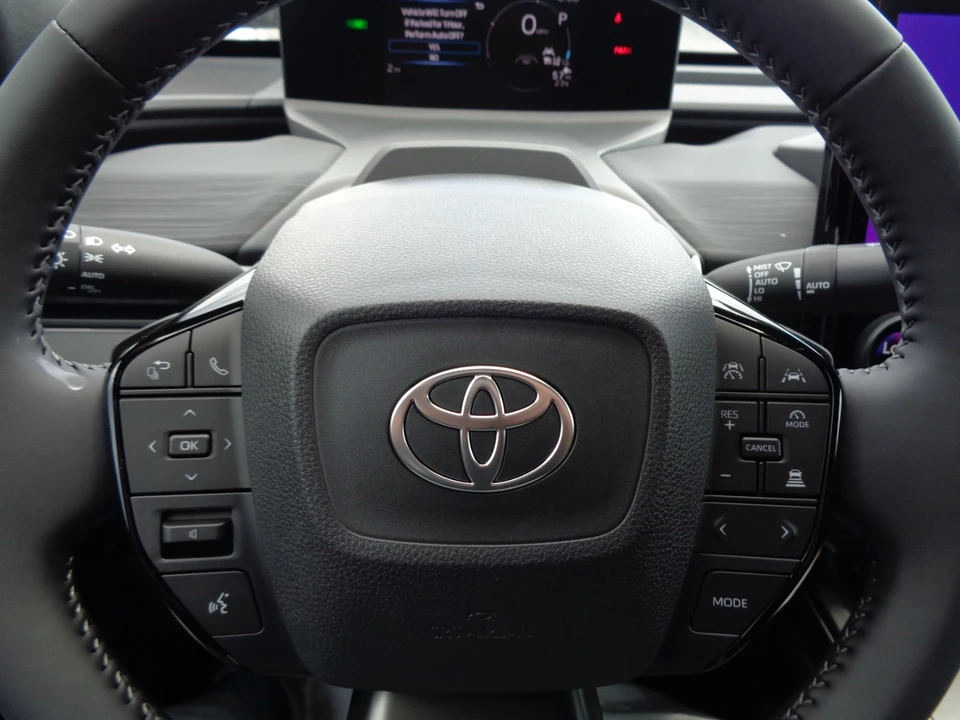 2026 Toyota C-HR - Image 26 of 31