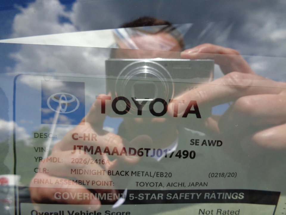2026 Toyota C-HR - Image 19 of 31
