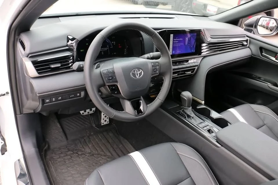 2026 Toyota Camry 9th Gen - Image 16 of 20