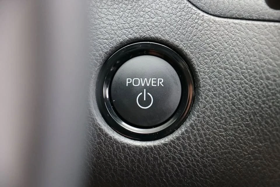 2026 Toyota Camry 9th Gen - Image 14 of 20