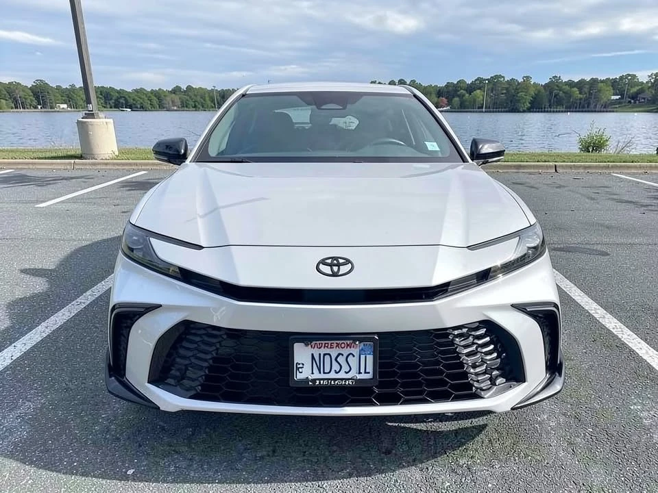 2026 Toyota Camry 9th Gen - Image 2 of 20